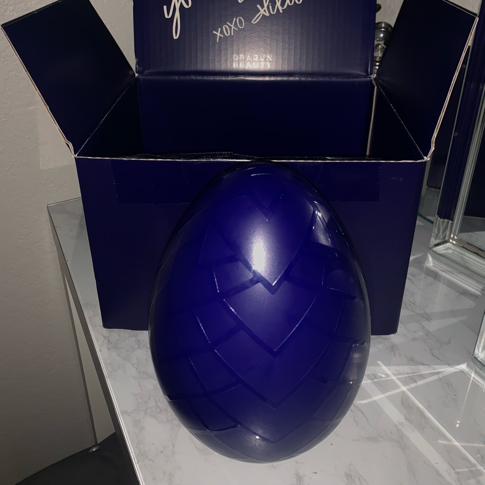 Dragon Beauty by Nikita Dragun Egg